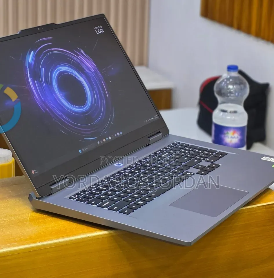 New Laptop Lenovo LOQ 15AHP10 16GB Intel Core i5 SSD 1T