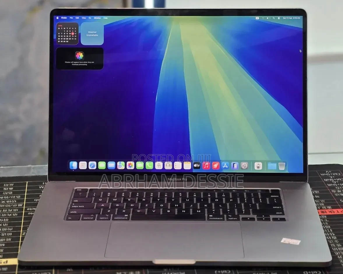 New Laptop Apple MacBook Pro 2019 64GB Intel Core i9 SSD 512GB