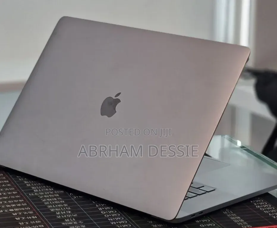 New Laptop Apple MacBook Pro 2019 64GB Intel Core i9 SSD 512GB