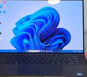 New Laptop Dell 16GB Intel Core i7 SSD 512GB
