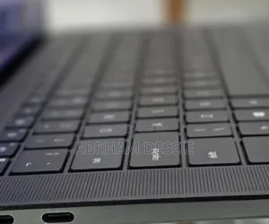 New Laptop Dell 16GB Intel Core i7 SSD 512GB