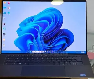 New Laptop Dell 16GB Intel Core i7 SSD 512GB