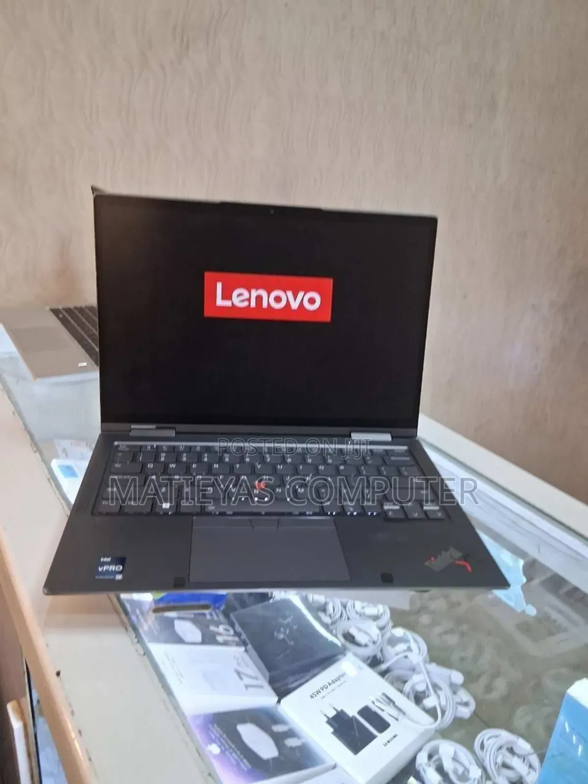 New Laptop Lenovo ThinkPad X1 Yoga 32GB Intel Core i7 SSD 512GB