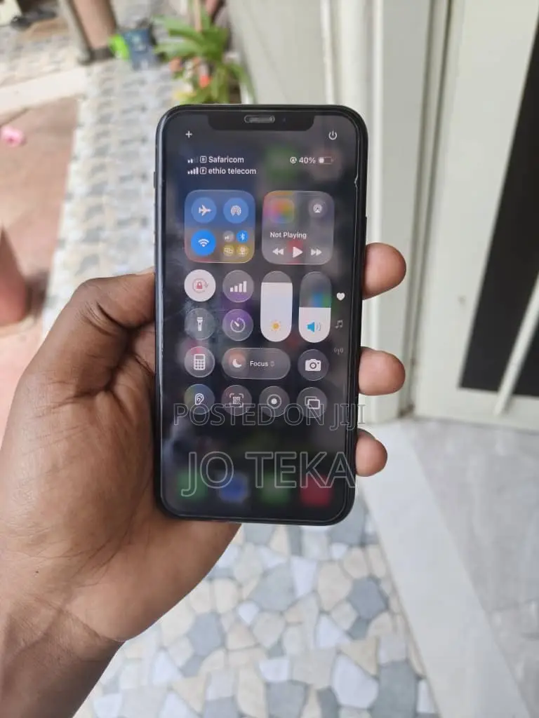 Apple iPhone 11 Pro 64 GB Gray