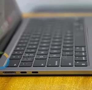 New Laptop Apple MacBook Air 2022 M2 8GB Apple M2 SSD 256GB