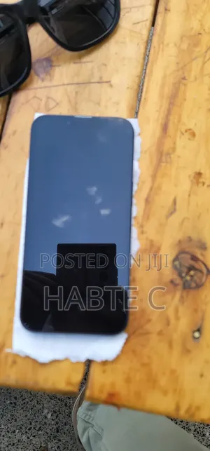 Apple iPhone 13 128 GB Black