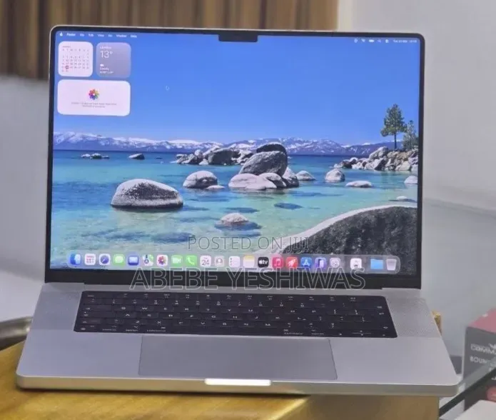 New Laptop Apple MacBook Pro 2020 M1 32GB Apple M1 Pro SSD 512GB