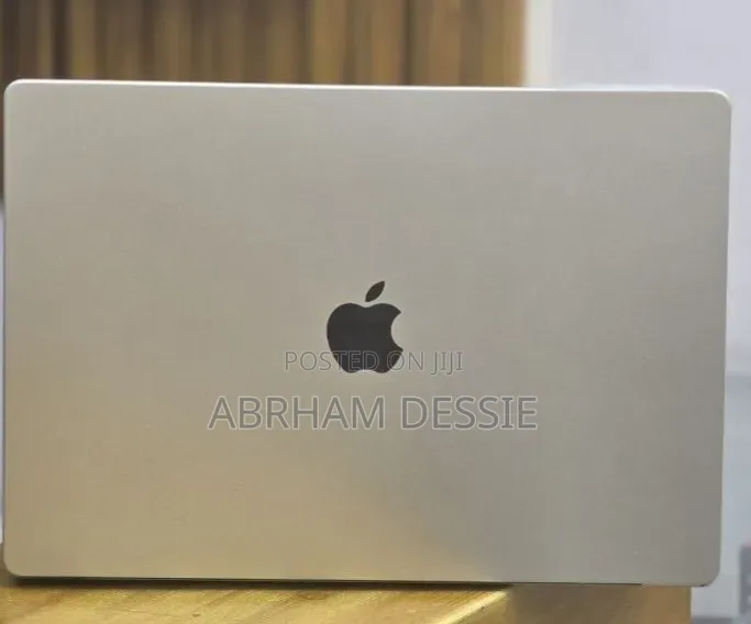 New Laptop Apple MacBook Pro 2021 M1 32GB Apple M1 SSD 512GB