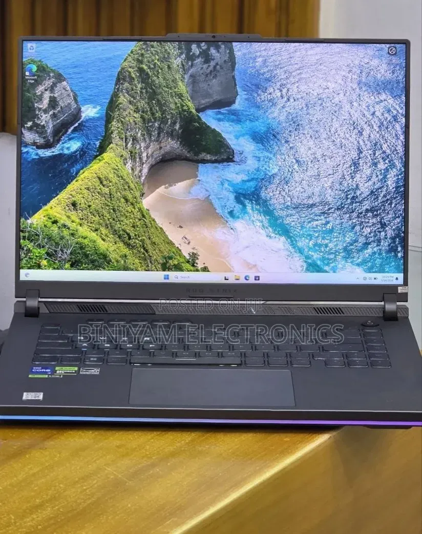 New Laptop Asus ROG Strix G16 G614 16GB Intel Core i7 SSD 1T
