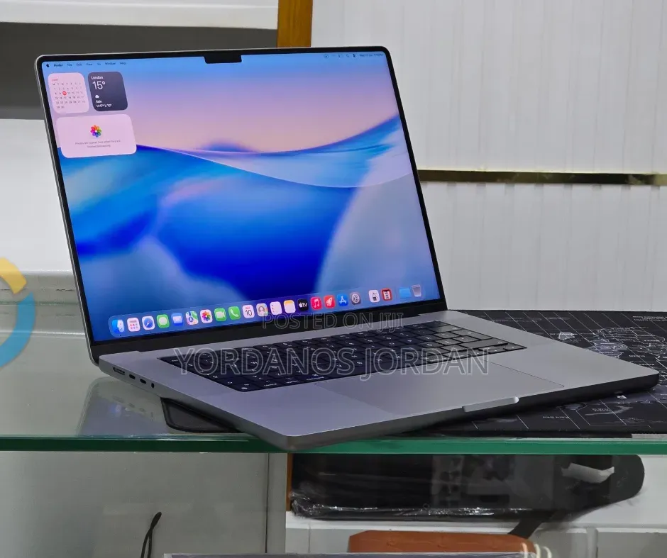 New Laptop Apple MacBook Pro 2021 M1 Max 64GB Apple M1 Max SSD 1T