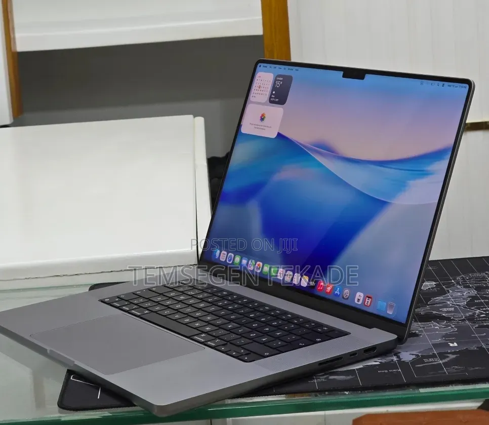 New Laptop Apple MacBook Pro 2021 M1 Max 64GB Apple M1 Max SSD 1T