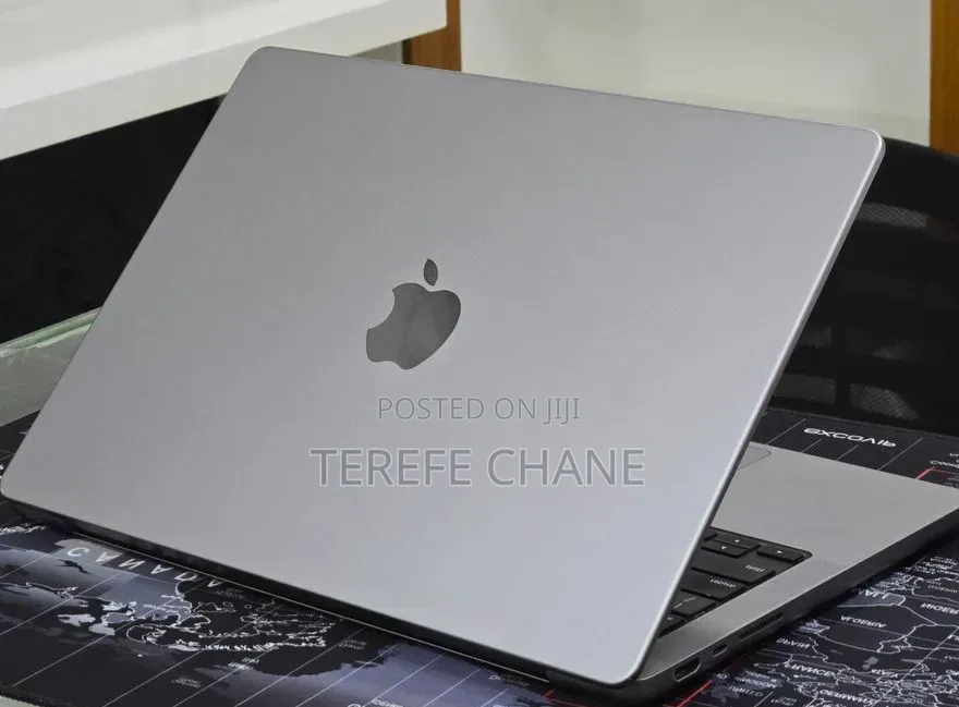New Laptop Apple MacBook Pro 2021 M1 64GB Apple M1 Pro SSD 1T