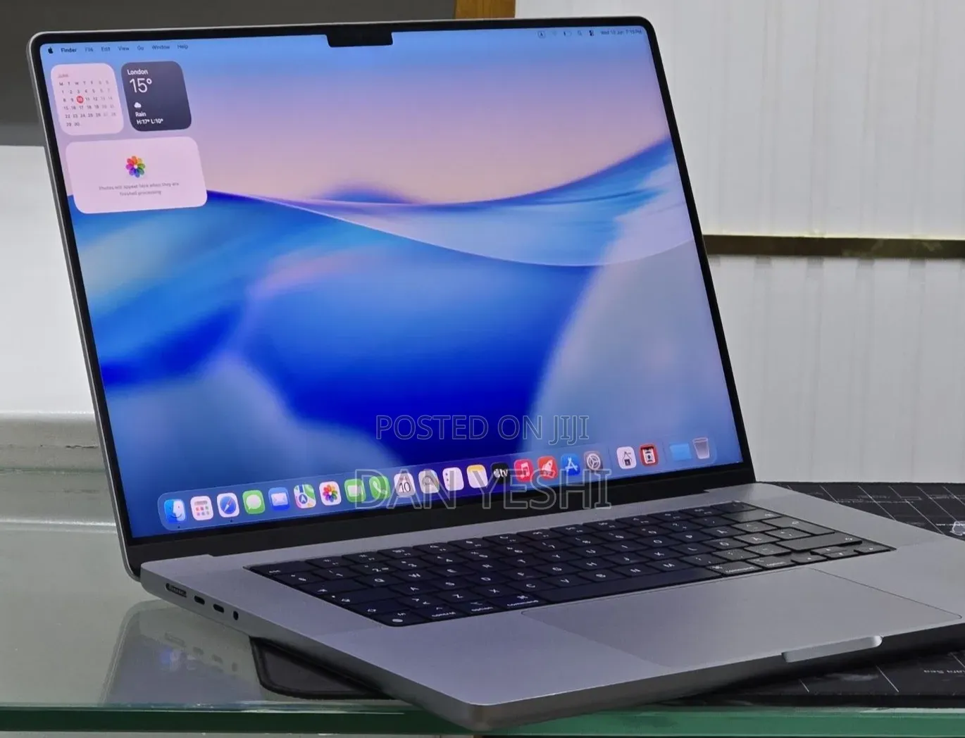 New Laptop Apple MacBook Pro 2021 M1 Max 64GB Apple M1 SSD 1T