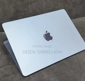 New Laptop Apple MacBook Air 2025 M4 16GB Apple M4 SSD 512GB