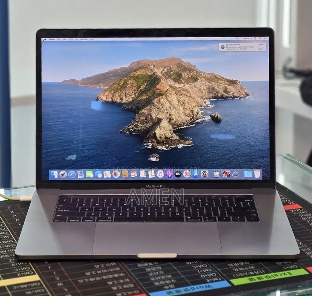 New Laptop Apple MacBook 2018 32GB Intel Core i7 SSD 1T
