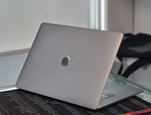 New Laptop Apple MacBook 2018 32GB Intel Core i7 SSD 1T