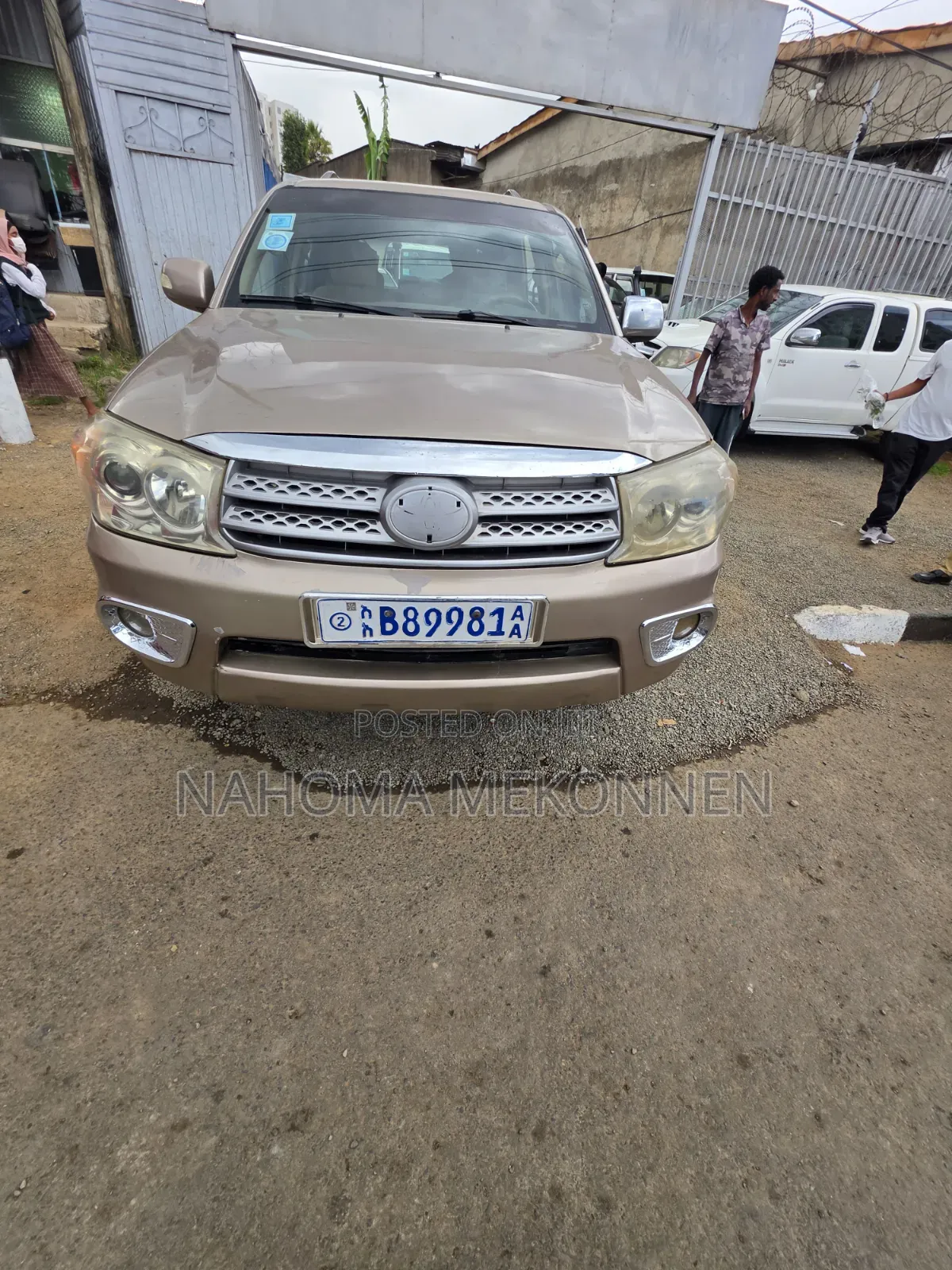 Toyota Fortuner 2010 Brown