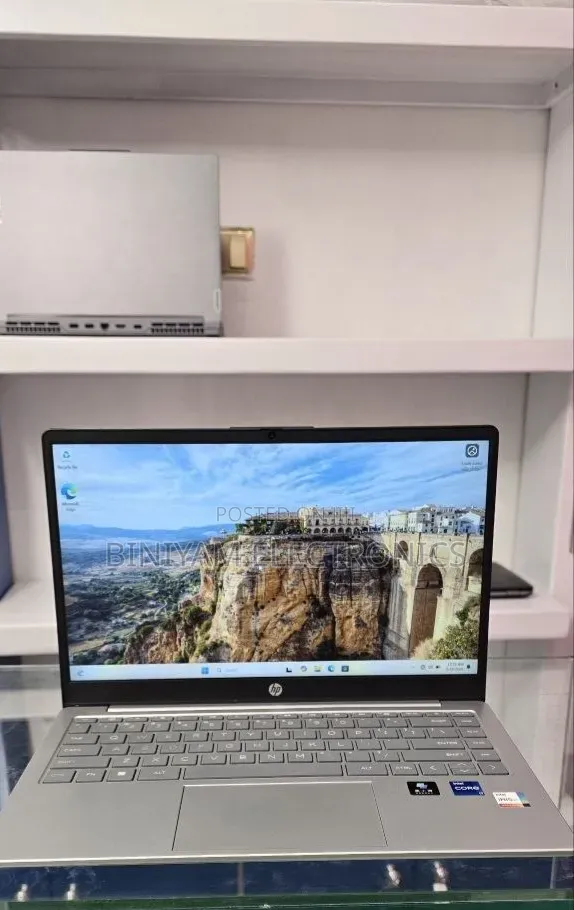 New Laptop HP Stream Notebook 16GB Intel Core i7 SSD 512GB