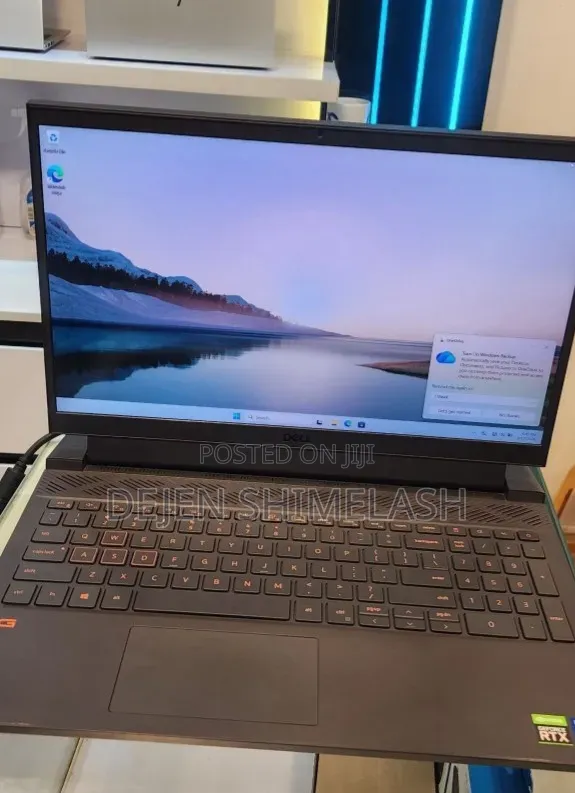 New Laptop Dell G15 5511 16GB Intel Core i7 SSD 512GB