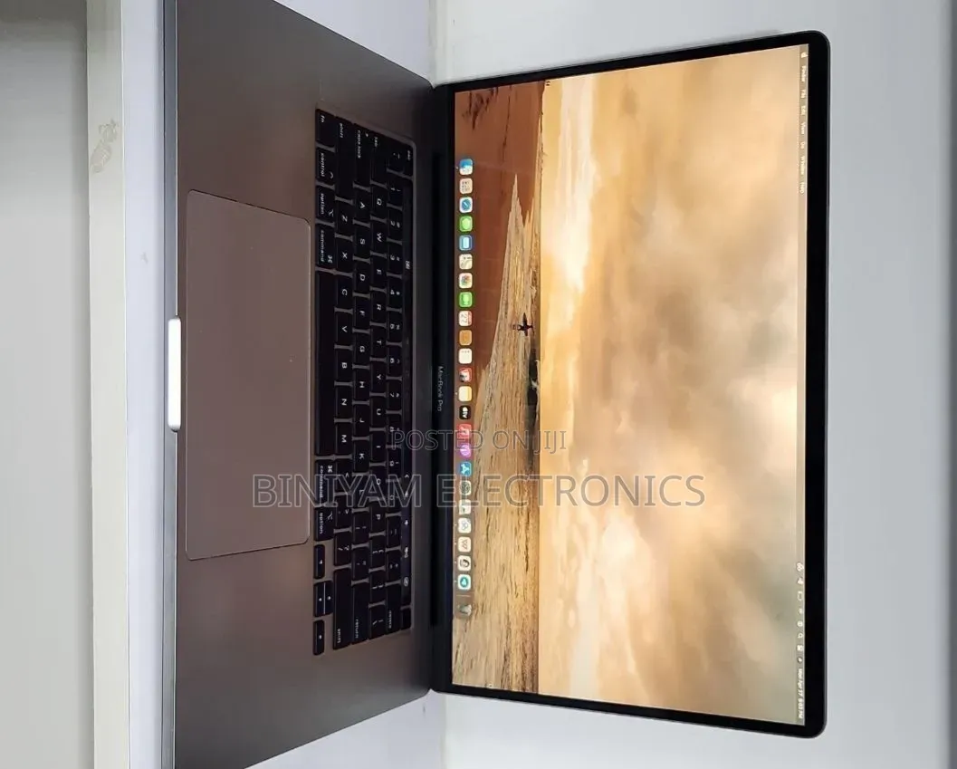 New Laptop Apple MacBook Pro 2019 32GB Intel Core i9 SSD 1T