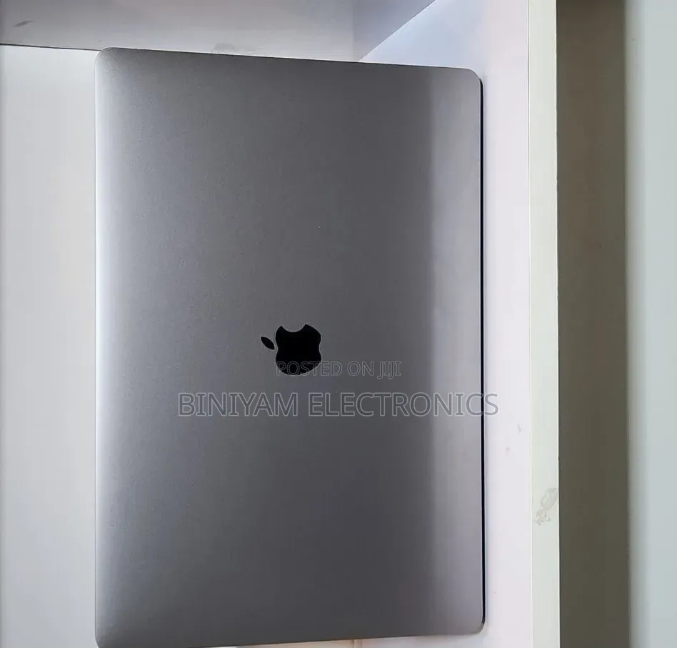 New Laptop Apple MacBook Pro 2019 32GB Intel Core i9 SSD 1T