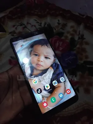 New Samsung Galaxy J8 64 GB Black