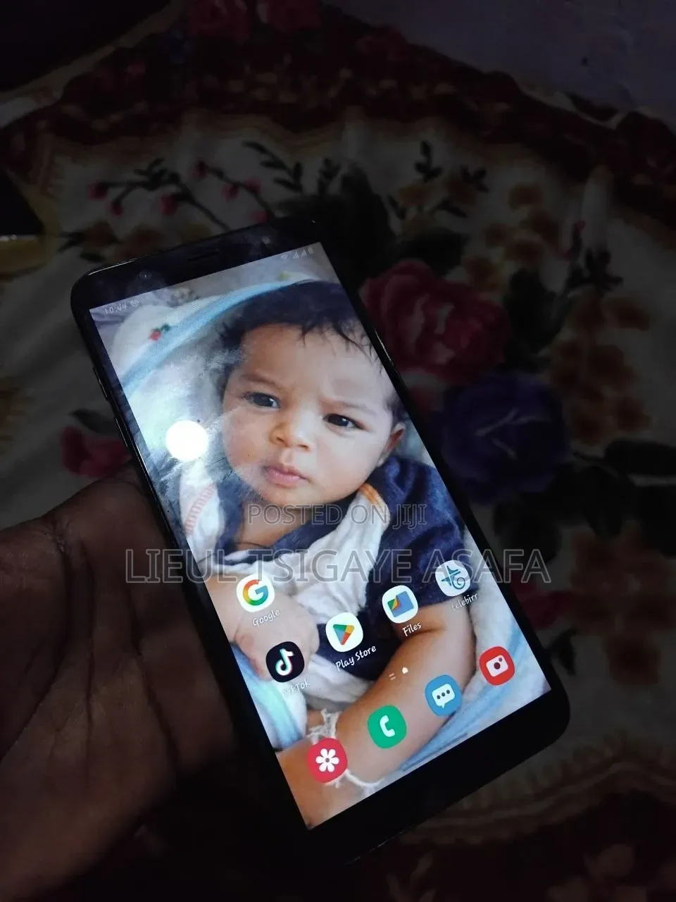 New Samsung Galaxy J8 64 GB Black
