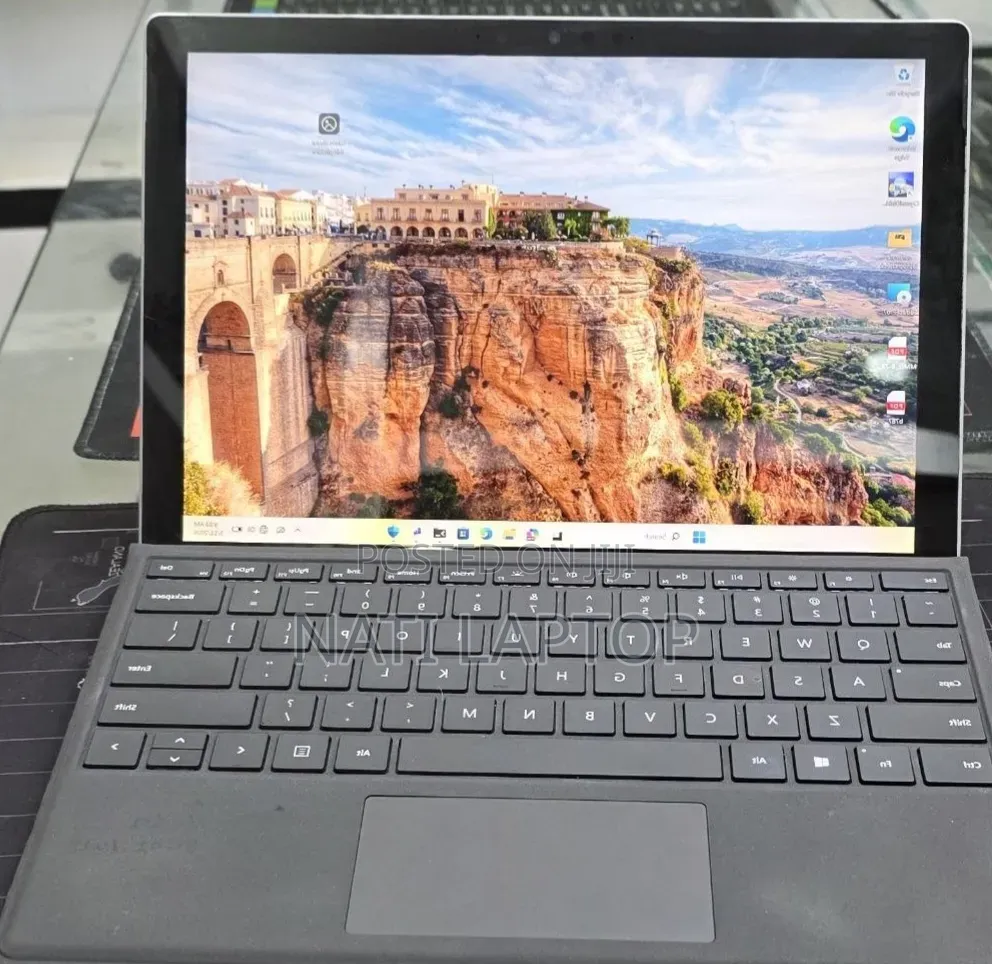 New Laptop Microsoft Surface Pro 7 16GB Intel Core i7 SSD 512GB