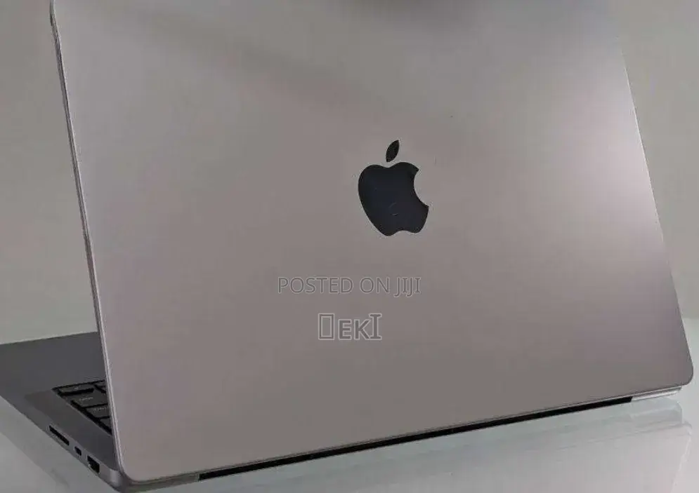 New Laptop Apple MacBook Pro 2020 M1 16GB Apple M1 Pro SSD 512GB