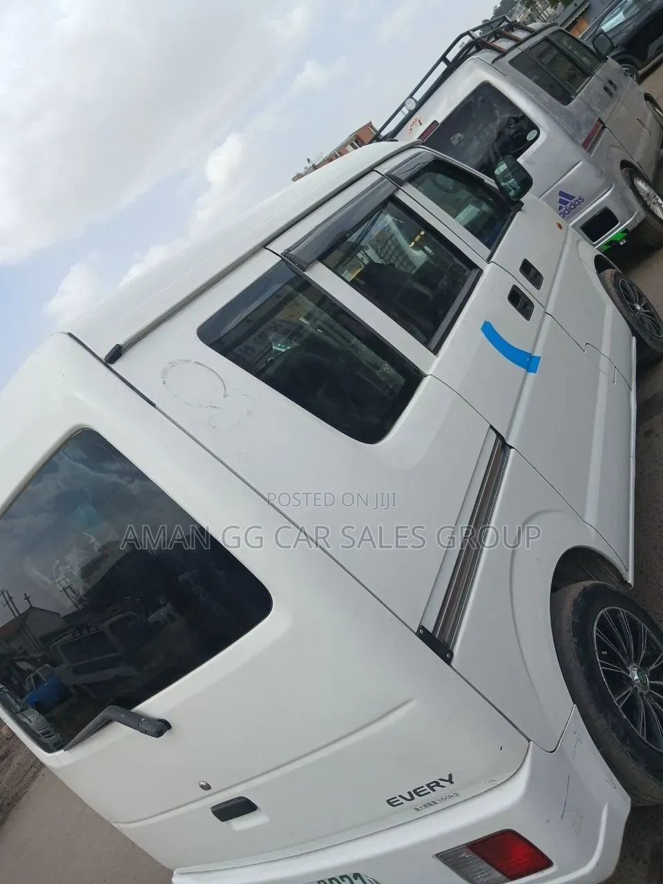 Suzuki Every Wagon 2012 Ivory