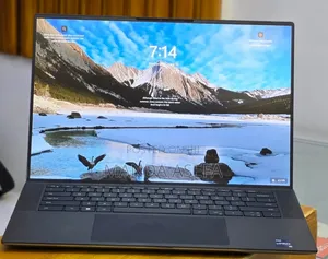 New Laptop Dell Precision 15 3520 16GB Intel Core i7 SSD 1T