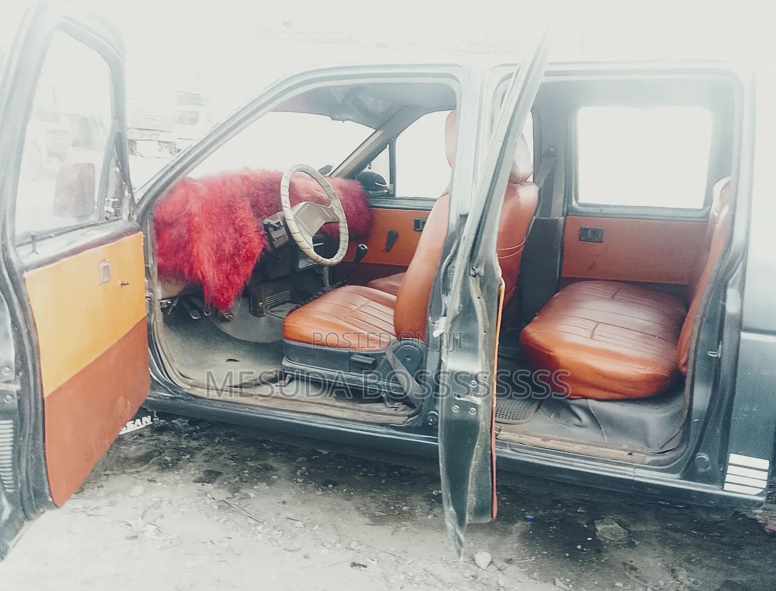 Nissan Pick-Up 1994 Gray