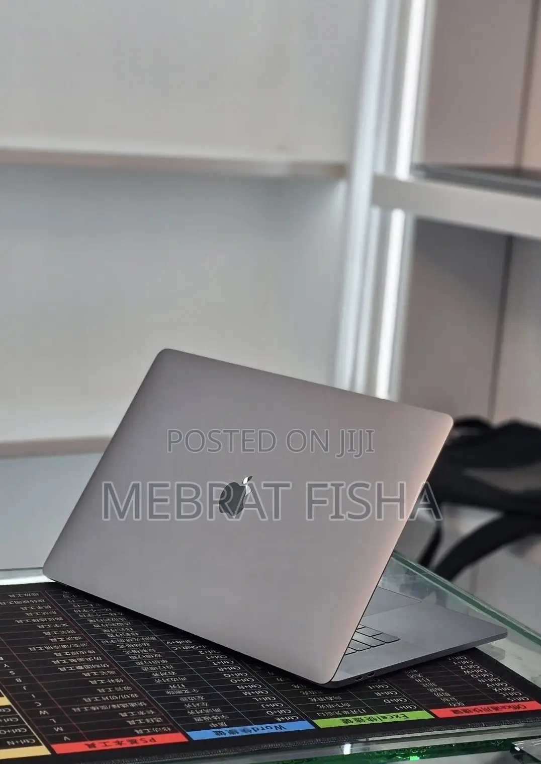 New Laptop Apple MacBook Pro 2018 16GB Intel Core i7 SSD 1T