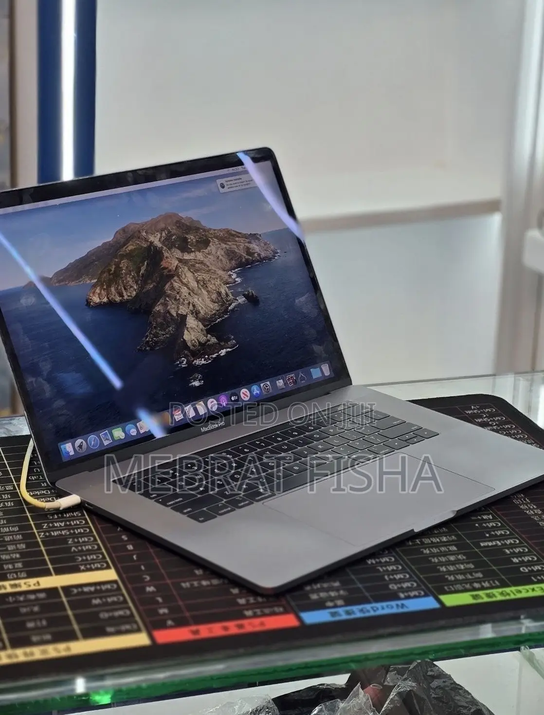 New Laptop Apple MacBook Pro 2018 16GB Intel Core i7 SSD 1T