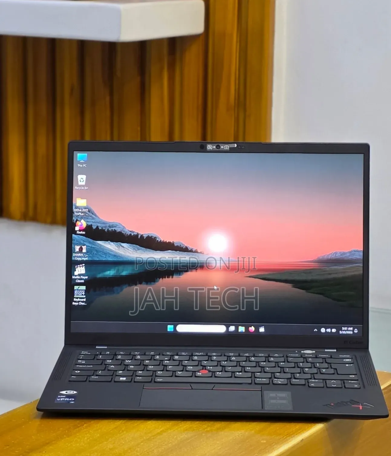 New Laptop Lenovo ThinkPad X1 Carbon 16GB Intel Core i7 SSD 512GB