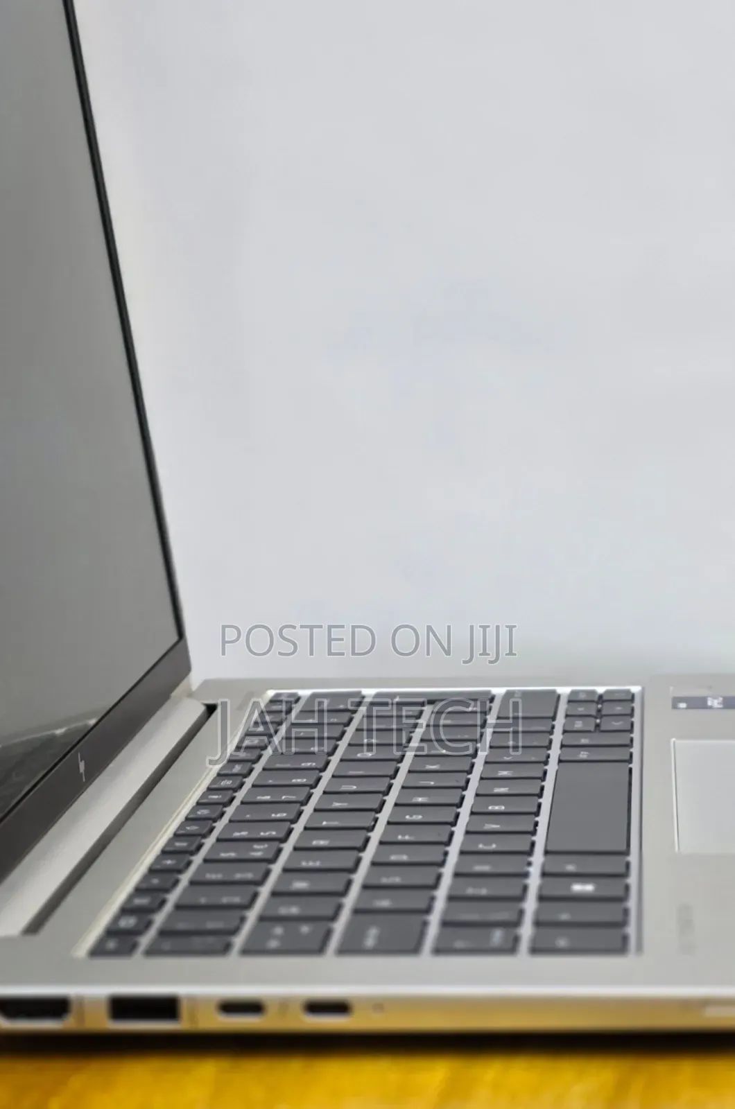 New Laptop HP EliteBook 840 G9 16GB Intel Core i7 SSD 512GB
