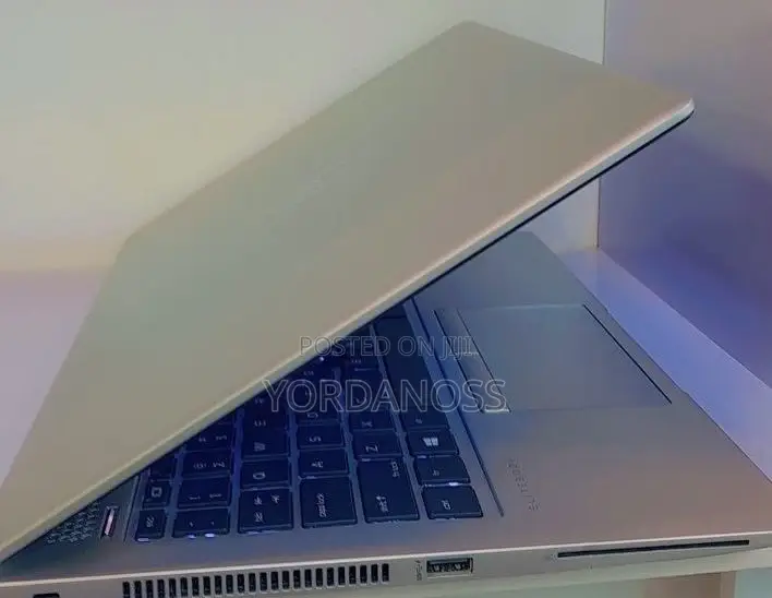 New Laptop HP EliteBook 840 G5 16GB Intel Core i7 SSD 512GB