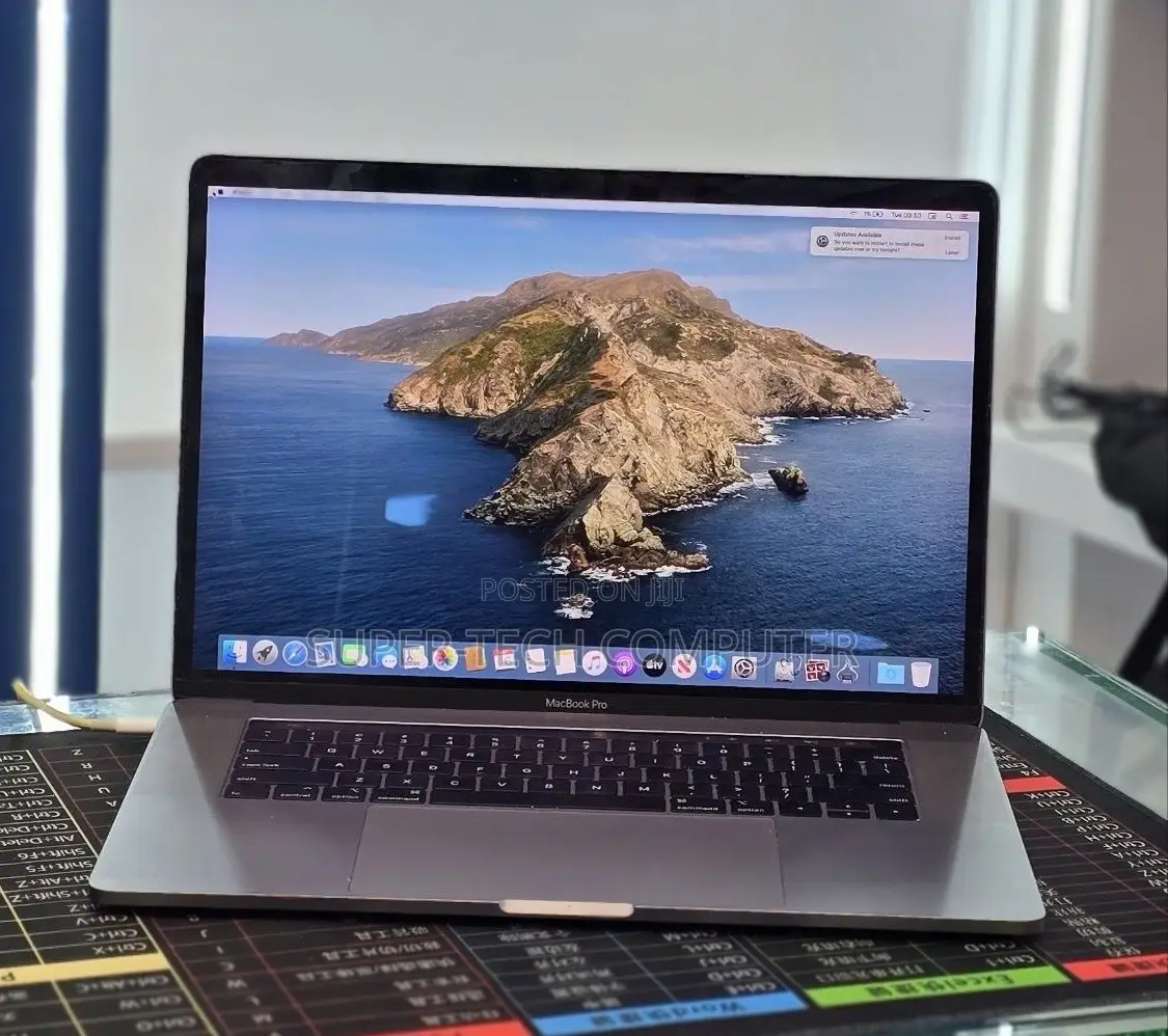 New Laptop Apple MacBook Pro 2018 32GB Intel Core i7 SSD 1T