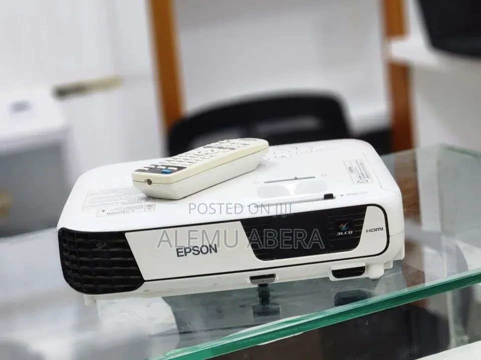 Brand New With Manual Epson Projector Model Name: Eb-X31