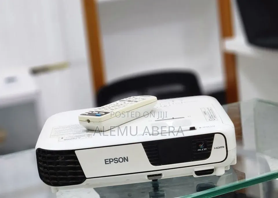 Brand New With Manual Epson Projector Model Name: Eb-X31
