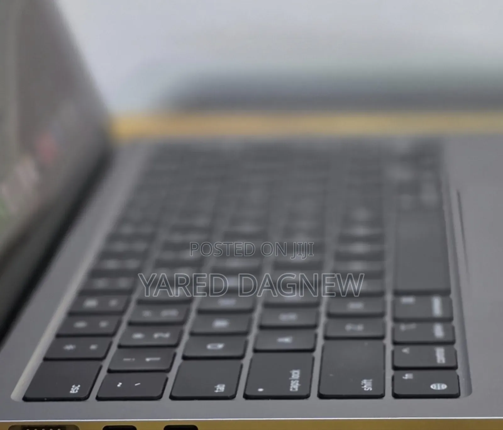 New Laptop Apple MacBook Air 2022 M2 8GB Apple M2 SSD 256GB