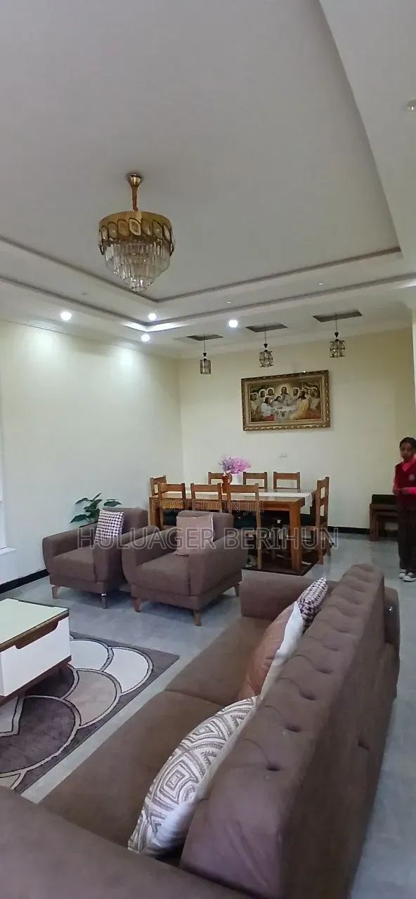 3bdrm House in Akaky Kaliti for sale