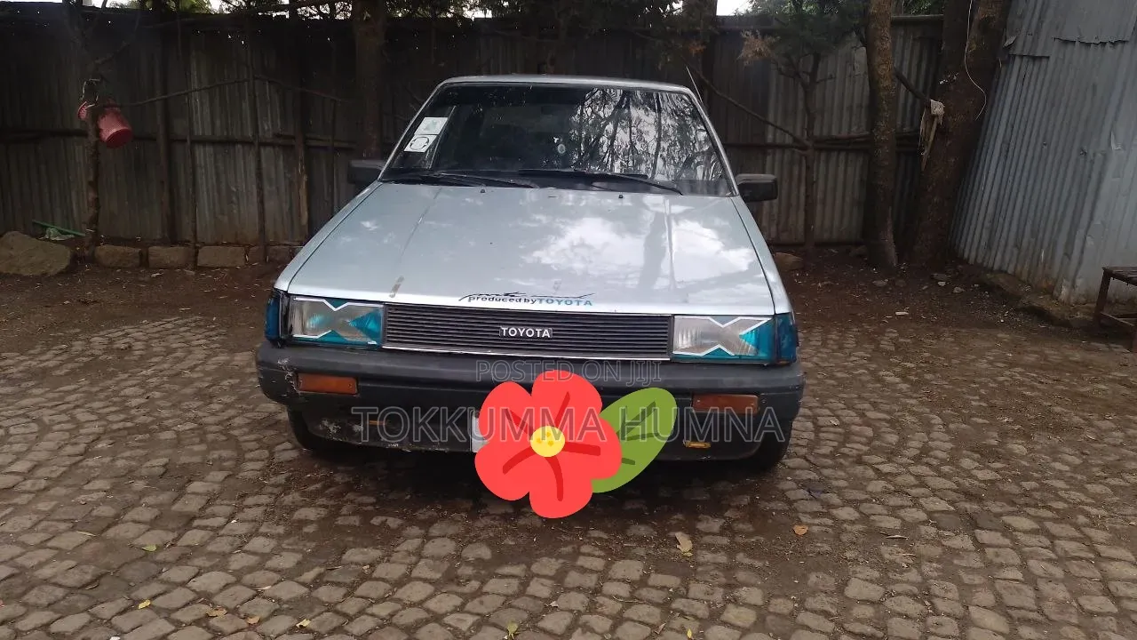 Toyota Corolla 1.3 Hatchback 1987 Silver