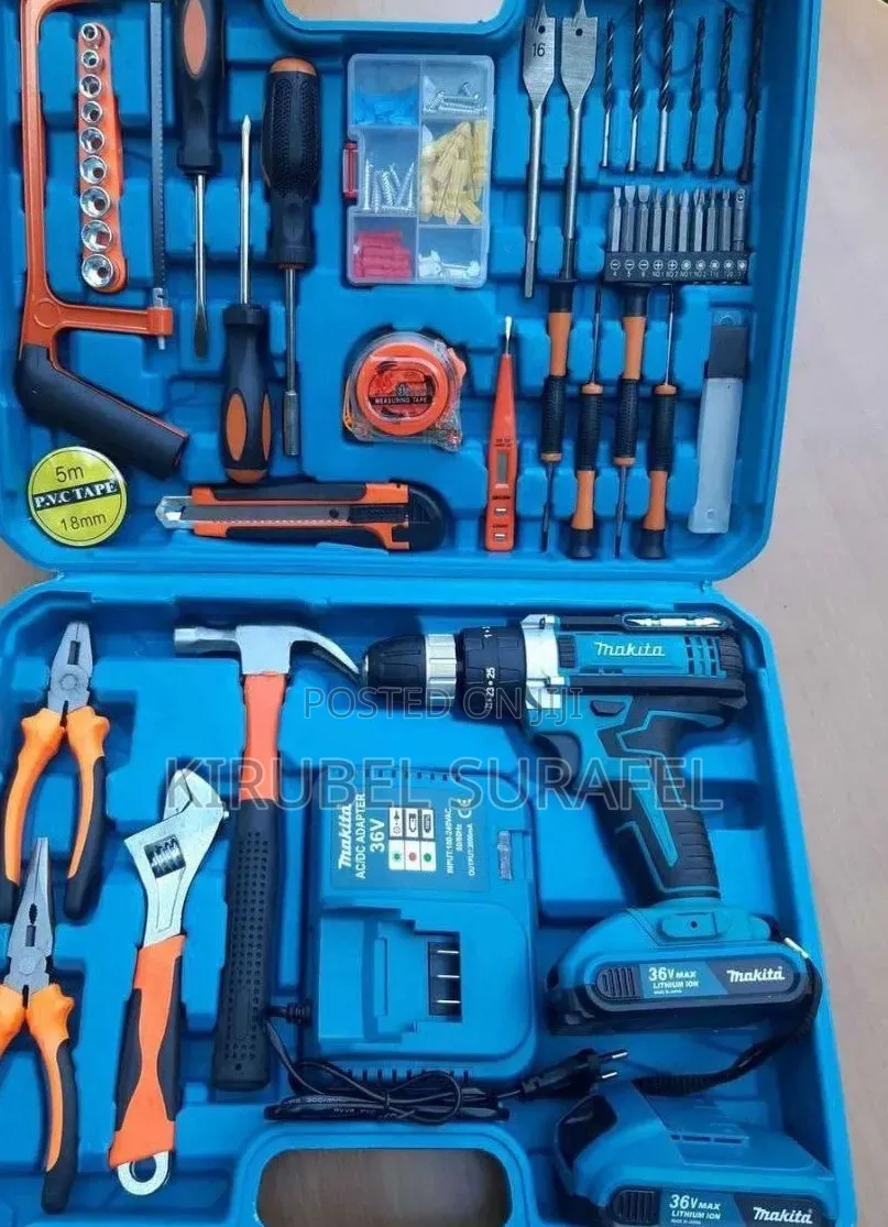 Makita Chargable Drill