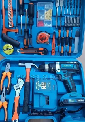 Makita Chargable Drill