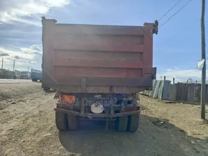 Dumb Truck Genlone