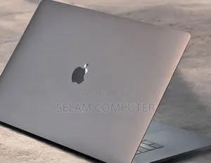 New Laptop Apple MacBook 2018 32GB Intel Core i7 SSD 1T