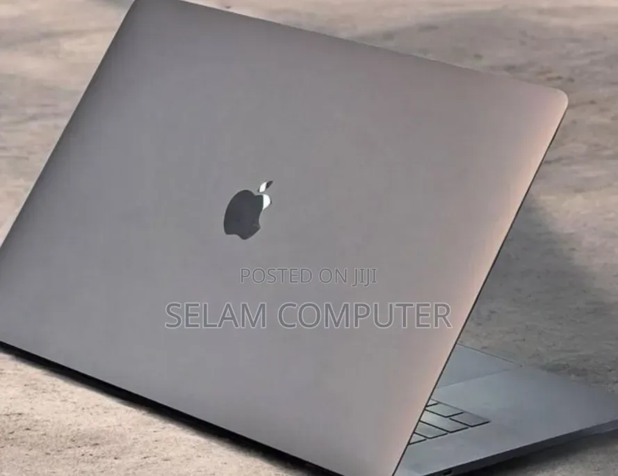 New Laptop Apple MacBook 2018 32GB Intel Core i7 SSD 1T