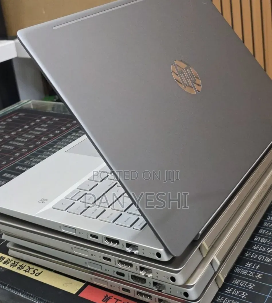 New Laptop HP Pavilion 15 8GB Intel Core i5 SSD 256GB