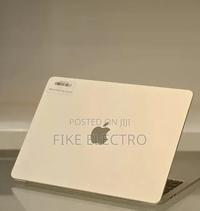 New Laptop Apple MacBook Air 2025 M4 16GB Apple M4 SSD 256GB
